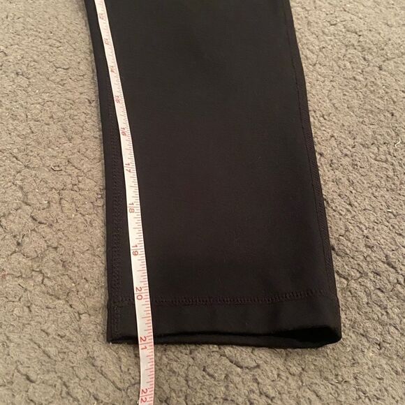 Zella  Black Leggings Size Medium Workout Capris - Picture 4 of 10